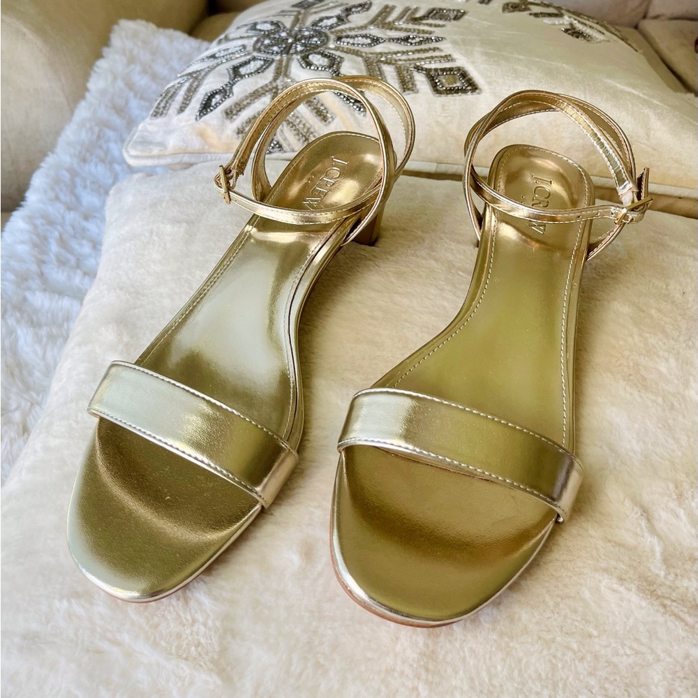 J Crew Gold Metallic Low Heels Ankle Strap Sandals 8.5 New
